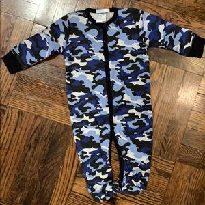 Baby Steps Camo Onesie 9 Months